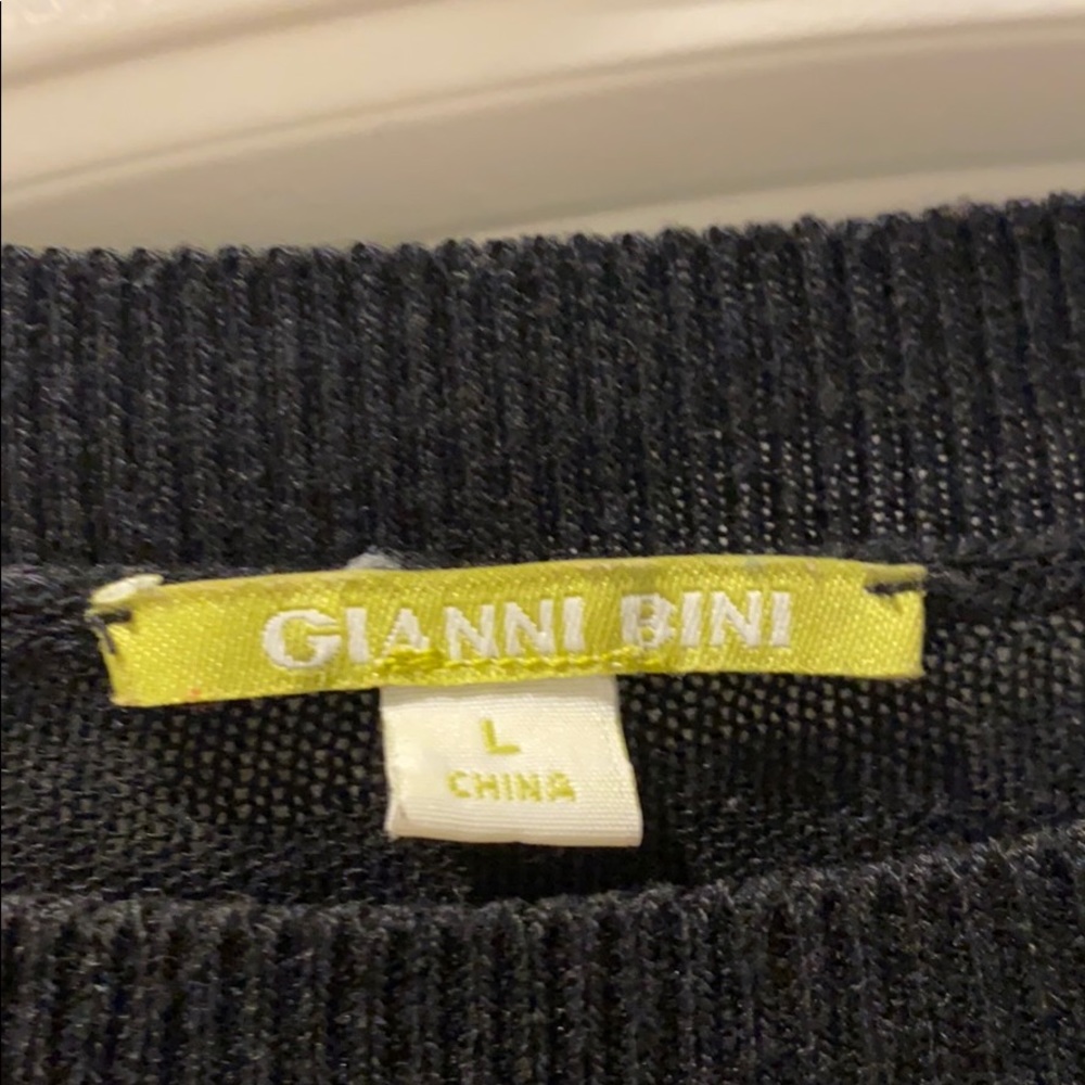 Sweater - Picture 3 of 3